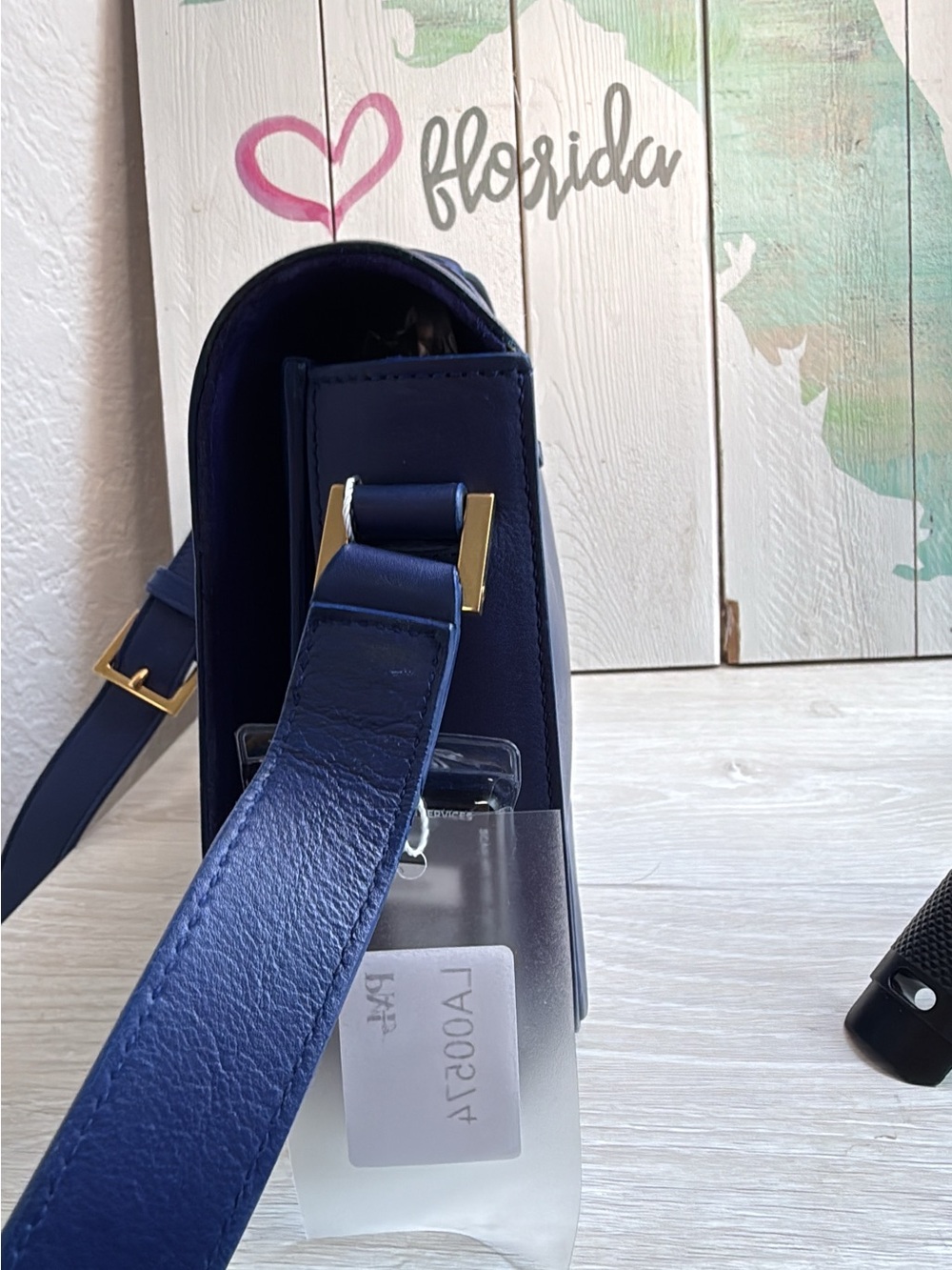 YVES SAINT LAURENT
Blue Leather Ligne Y Crossbody Bag STUNNING - Picture 4 of 14